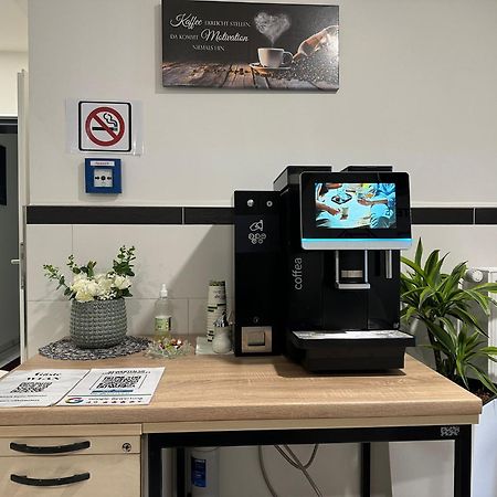 Mk Hostel Oyten - Free Wifi & Parking - 24H Check-In 外观 照片