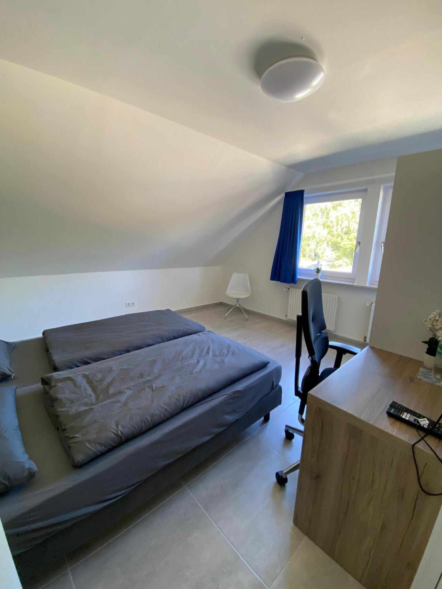 Mk Hostel Oyten - Free Wifi & Parking - 24H Check-In 外观 照片