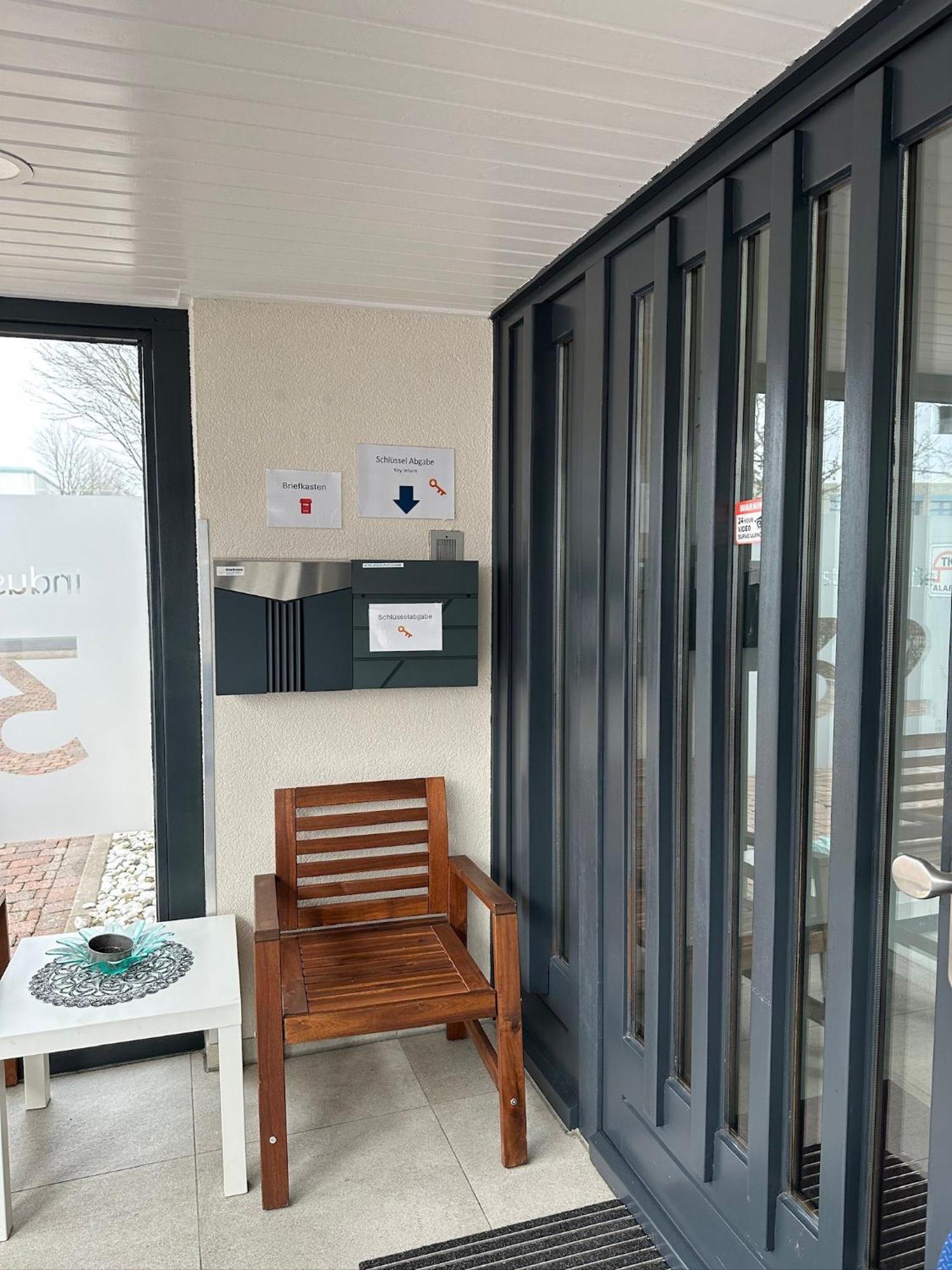 Mk Hostel Oyten - Free Wifi & Parking - 24H Check-In 外观 照片