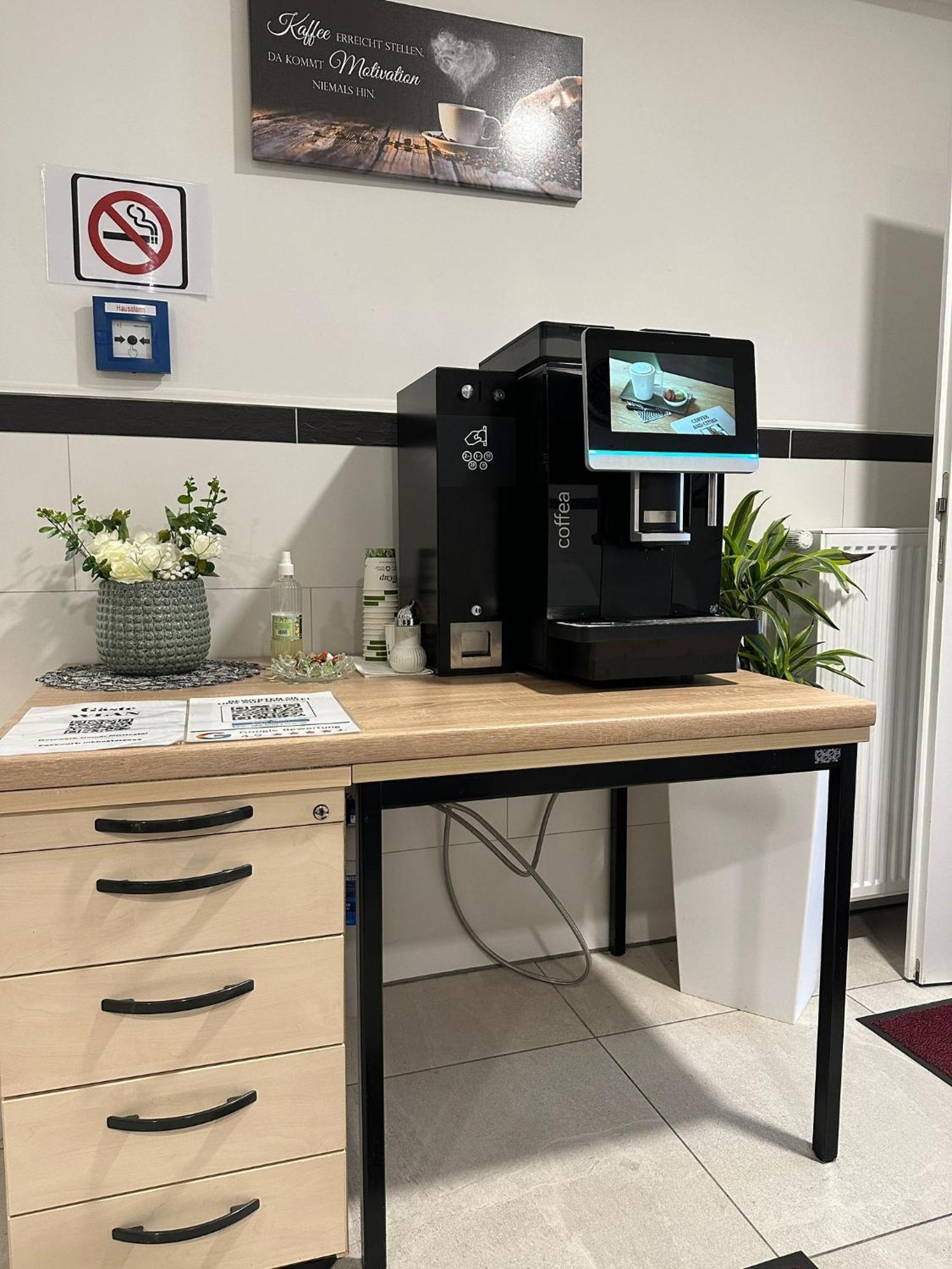 Mk Hostel Oyten - Free Wifi & Parking - 24H Check-In 外观 照片