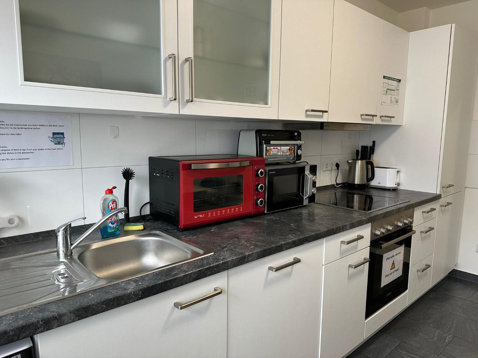 Mk Hostel Oyten - Free Wifi & Parking - 24H Check-In 外观 照片