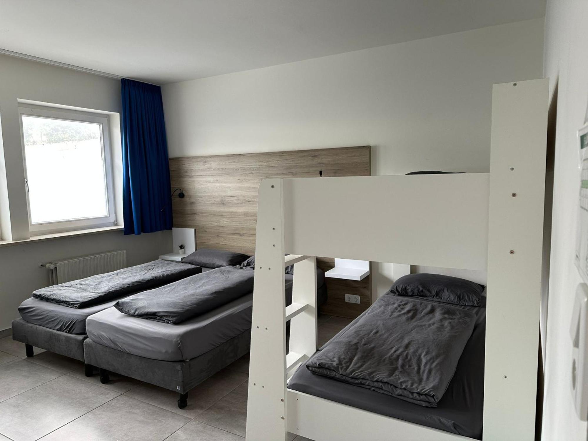 Mk Hostel Oyten - Free Wifi & Parking - 24H Check-In 外观 照片