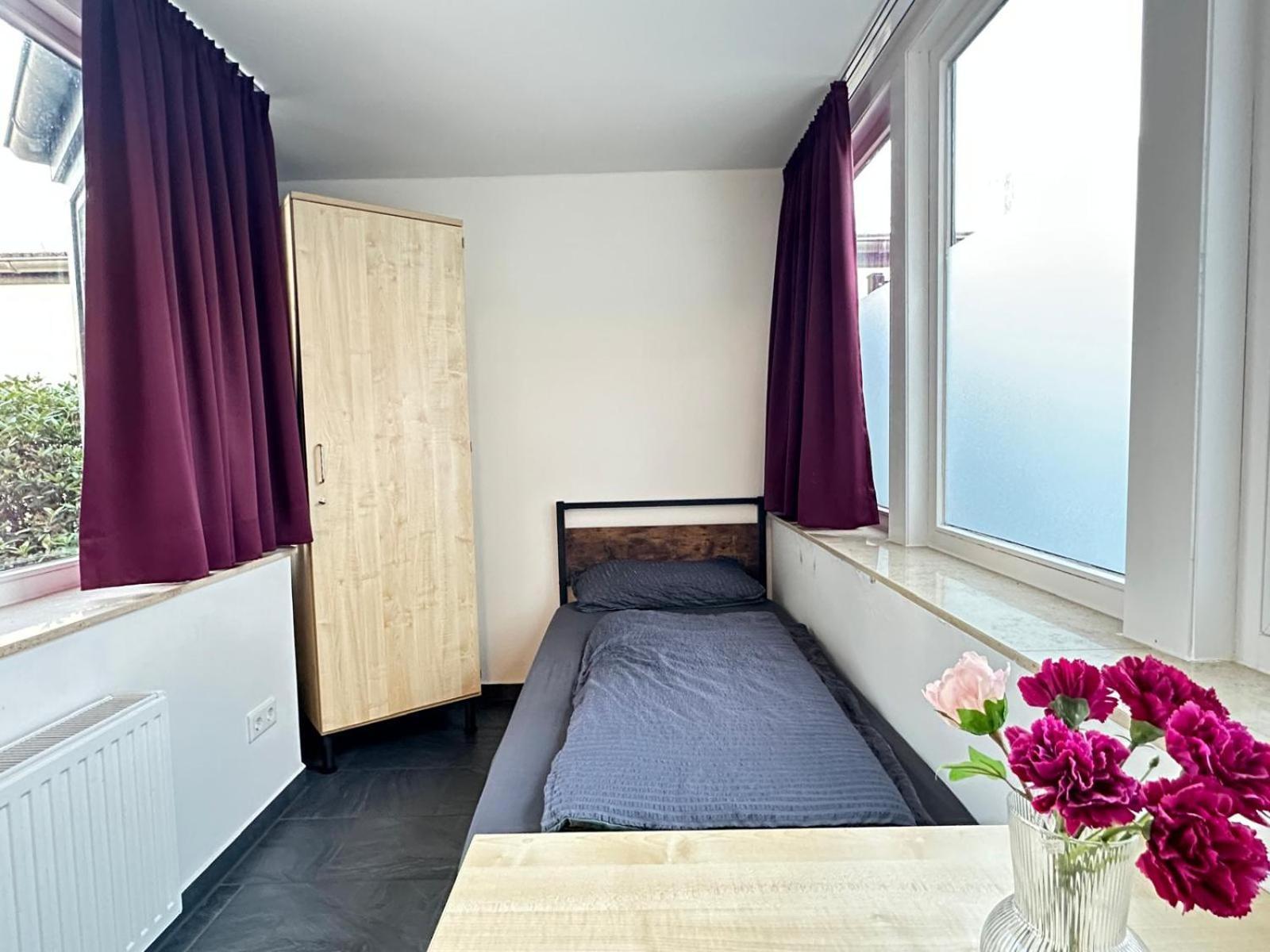 Mk Hostel Oyten - Free Wifi & Parking - 24H Check-In 外观 照片