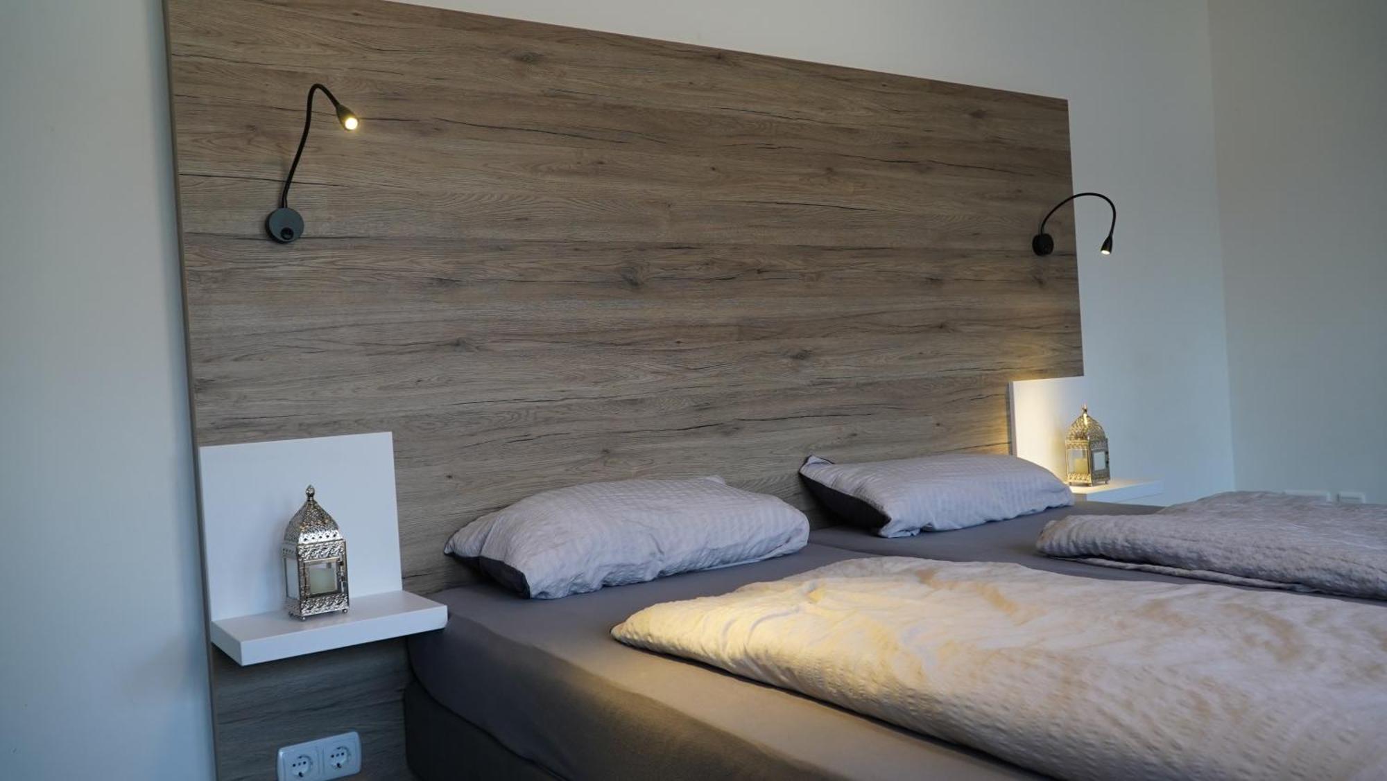 Mk Hostel Oyten - Free Wifi & Parking - 24H Check-In 外观 照片