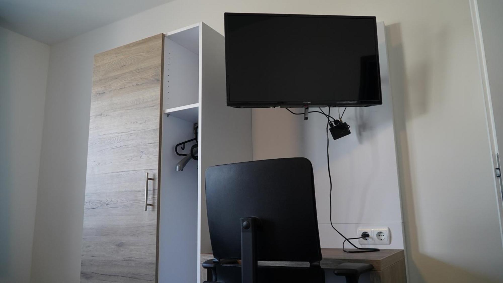 Mk Hostel Oyten - Free Wifi & Parking - 24H Check-In 外观 照片