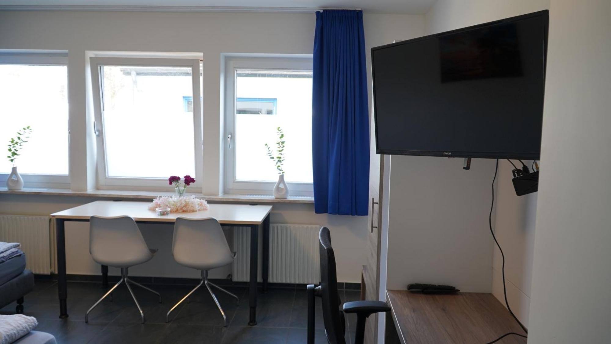 Mk Hostel Oyten - Free Wifi & Parking - 24H Check-In 外观 照片
