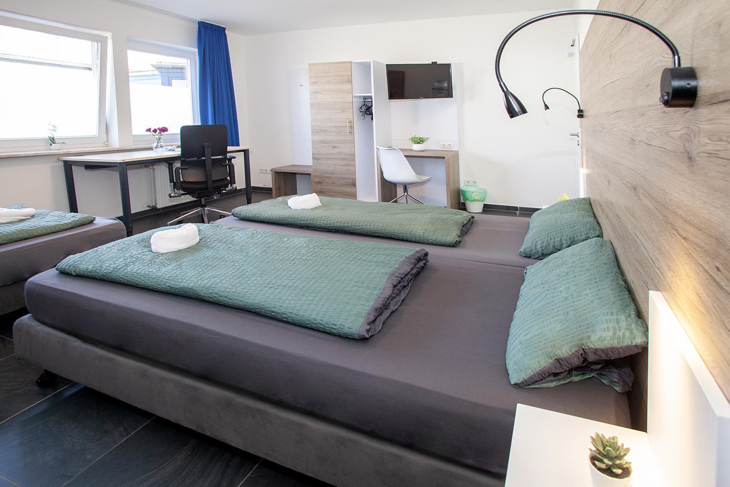 Mk Hostel Oyten - Free Wifi & Parking - 24H Check-In 外观 照片
